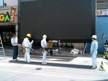 草牟田LEDロゴ取り付け.jpg 草牟田LEDロゴ取り付け.jpg